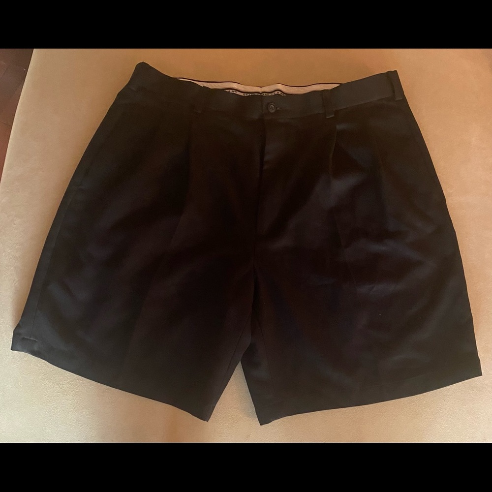 Men’s walking shorts pleaded size 38 grand slam  style great for golfing